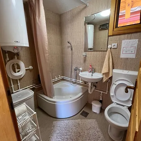 Drveni Raj Uvac سينيتشا